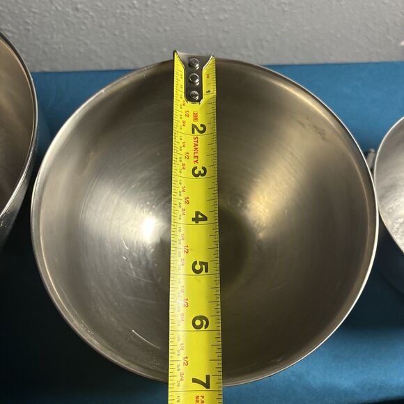 Nesting Mixing Bowls Set of 3 Metal with thumb rings 8”, 7” & 5.5” - Picture 13 of 16